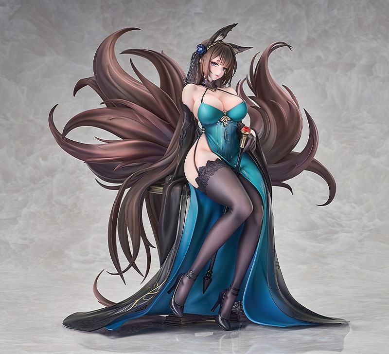Scaled Figure 1/7 Amagi - Throne of Fallen Petals Ver. Azur Lane By Good Smile Arts Shanghai