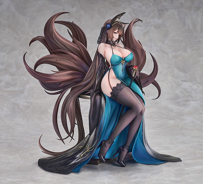 Scaled Figure 1/7 Amagi - Throne of Fallen Petals Ver. Azur Lane By Good Smile Arts Shanghai