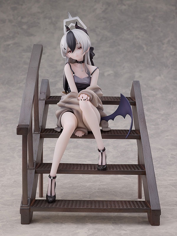 Scaled Figure 1/7 Onikata Kayoko (Dress) - Memorial Lobby Ver. Blue Archive By Solarain