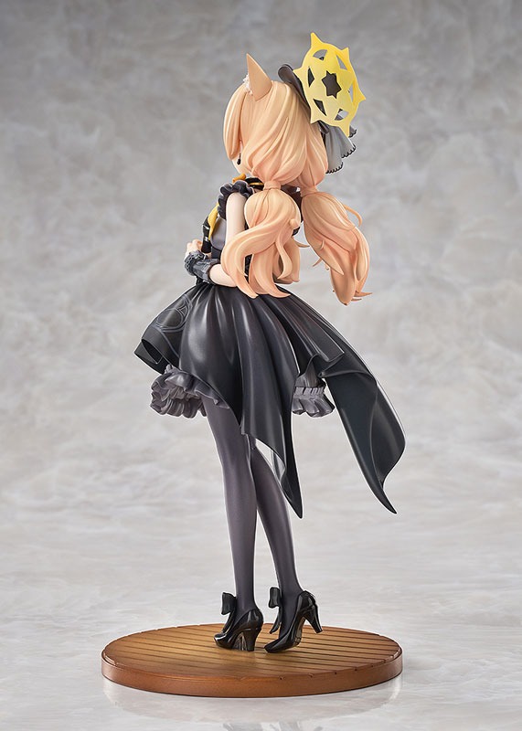 Scaled Figure 1/7 Iochi Mari (Idol) - Memorial Lobby Ver. Blue Archive By Good Smile Arts Shanghai