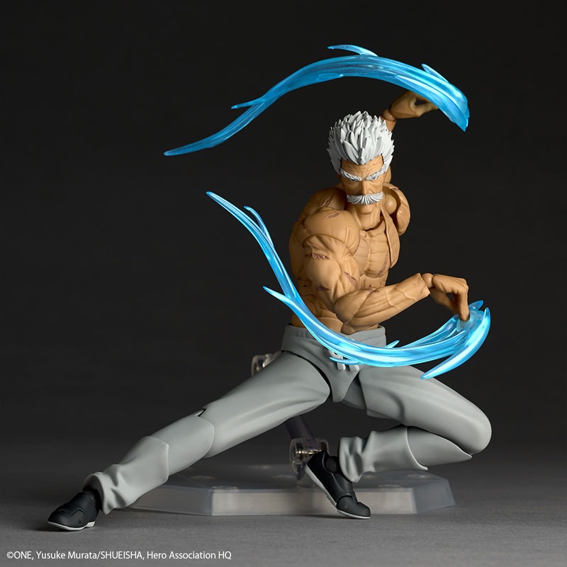 Revoltech Amazing Yamaguchi Action Figure Silver Fang - One Punch Man By Kaiyodo