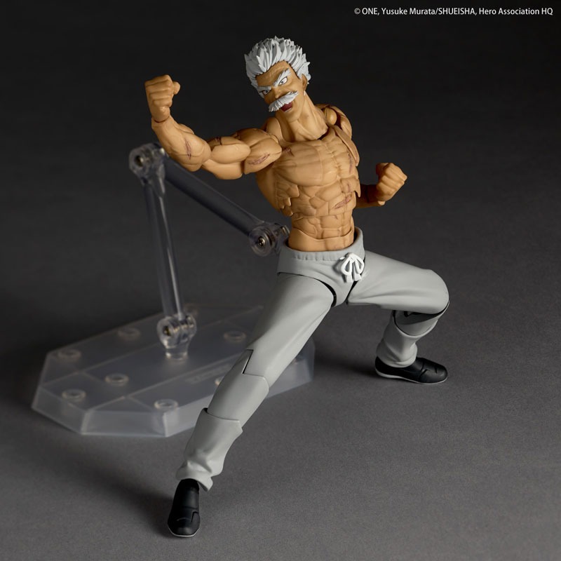 Revoltech Amazing Yamaguchi Action Figure Silver Fang - One Punch Man By Kaiyodo