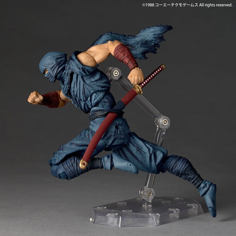 Revoltech Amazing Yamaguchi Action Figure Ryu Hayabusa - Ninja Ryuukenden By Kaiyodo