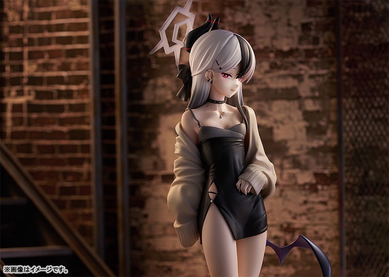 Scaled Figure 1/7 Onikata Kayoko (Dress) - Blue Archive  By Max Factory