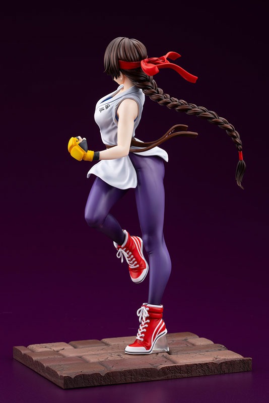 Scaled Figure 1/7 Sakazaki Yuri - The King of Fighters XV By Kotobukiya