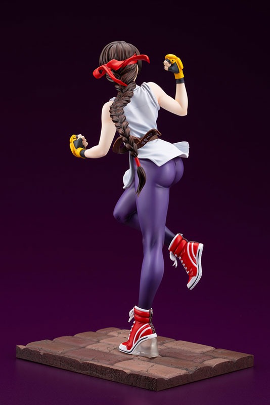 Scaled Figure 1/7 Sakazaki Yuri - The King of Fighters XV By Kotobukiya