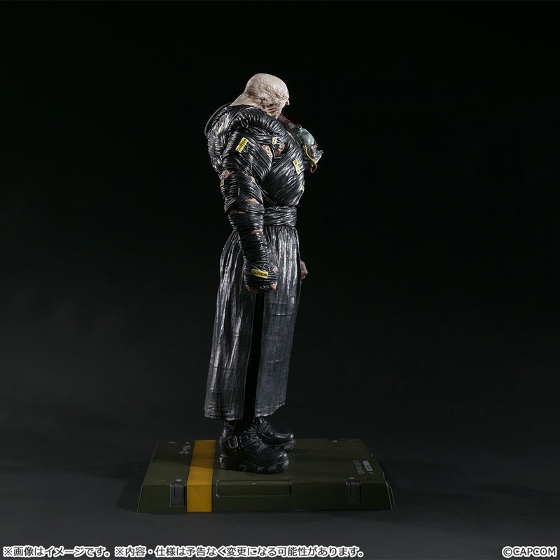 Capcom Figure Builder Creator's Model NEMESIS - Resident Evil 4 (43cm) By CAPCOM