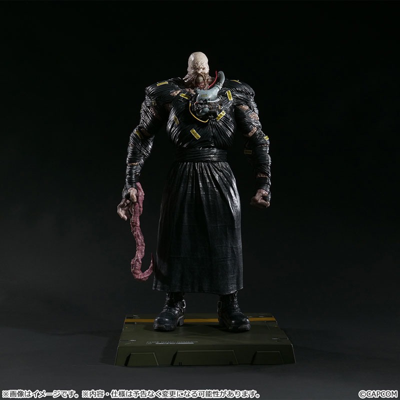 Capcom Figure Builder Creator's Model NEMESIS - Resident Evil 4 (43cm) By CAPCOM