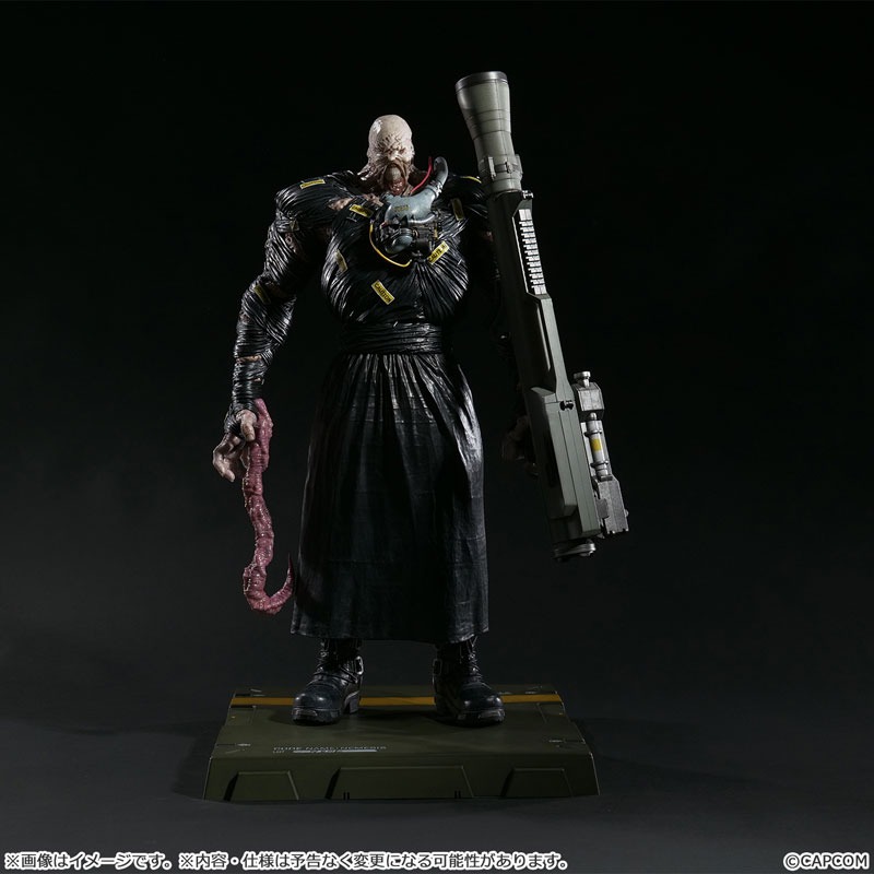 Capcom Figure Builder Creator's Model NEMESIS - Resident Evil 4 (43cm) By CAPCOM