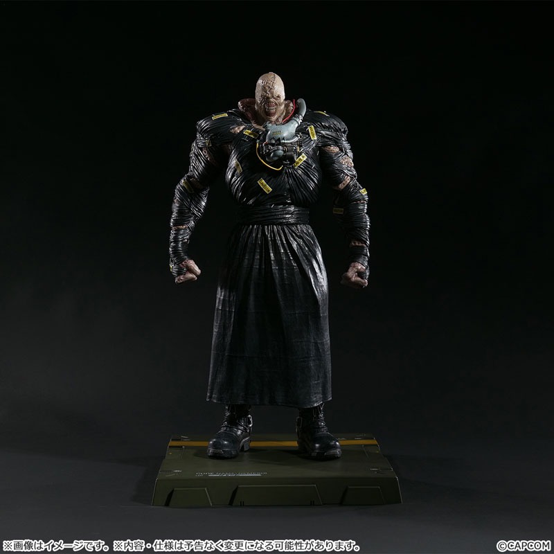 Capcom Figure Builder Creator's Model NEMESIS - Resident Evil 4 (43cm) By CAPCOM