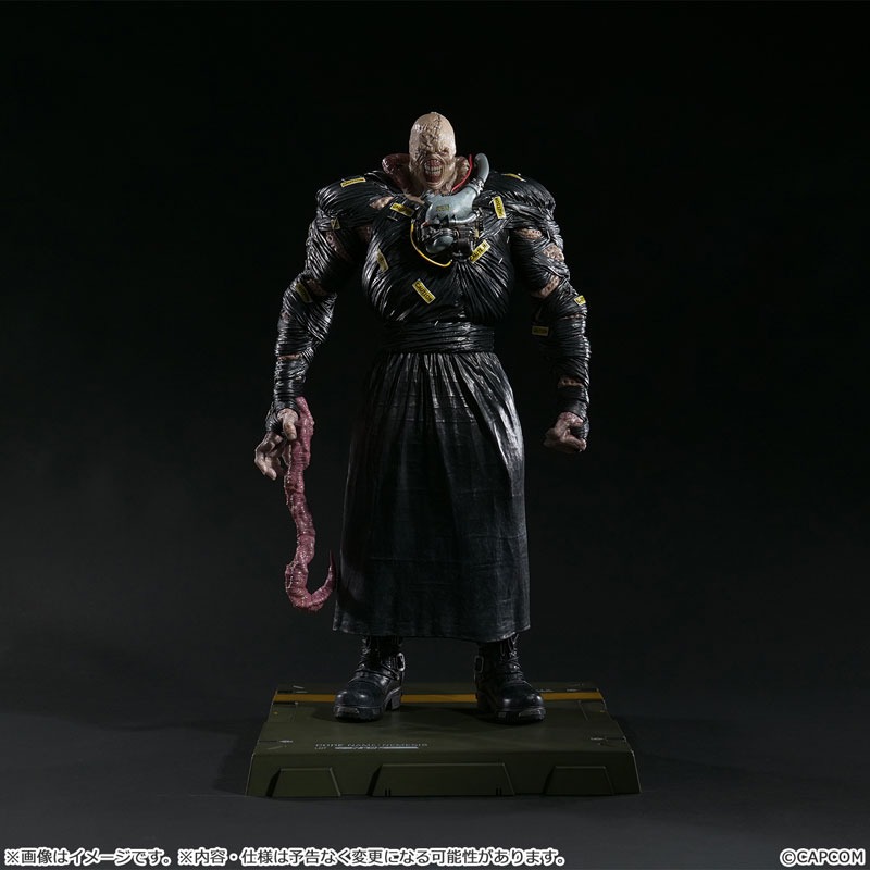 Capcom Figure Builder Creator's Model NEMESIS - Resident Evil 4 (43cm) By CAPCOM