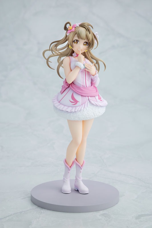 Non Scaled Figure Minami Kotori - Bokutachi wa Hitotsu no Hikari Ver. Love Live! School Idol Project By KADOKAWA