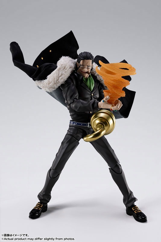 SHF S.H.Figuarts Sir Crocodile Summit War of Marineford - One Piece By Bandai Spirits