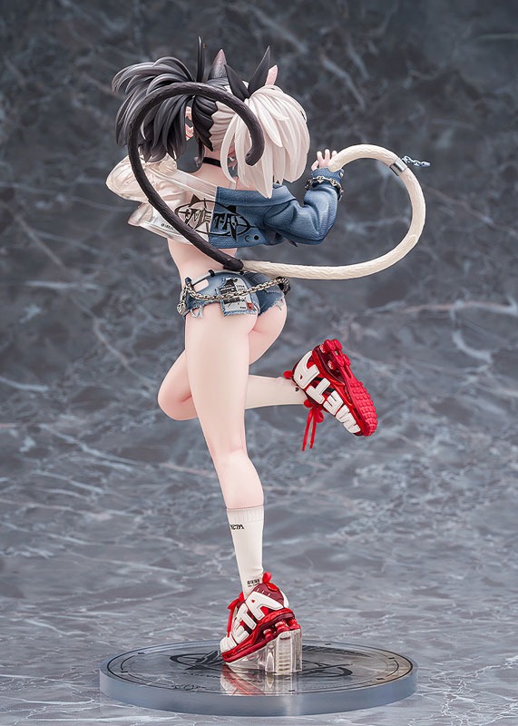 Scaled Figure 1/7 Melterna Girl Metako - Illustration by Nekometaru By Wonderful Works