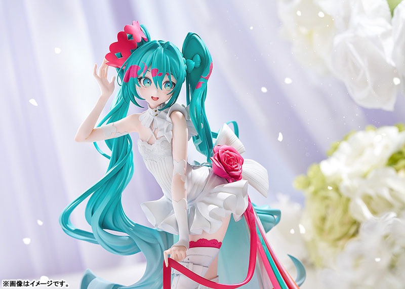 Scaled Figure 1/7 Hatsune Miku - Racing Miku 15th Rhapsody 2010-2025 G.S. Collection Ver. Hatsune Miku GT Project By GOODSMILE RACING