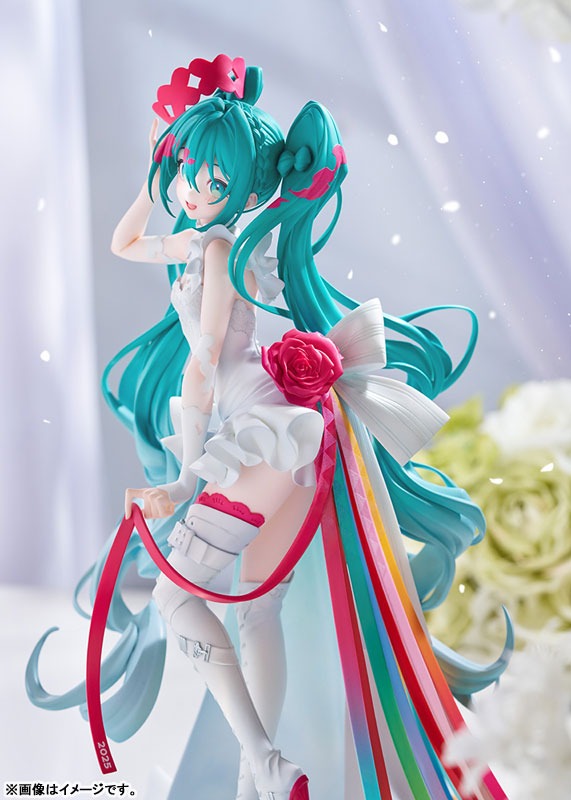 Scaled Figure 1/7 Hatsune Miku - Racing Miku 15th Rhapsody 2010-2025 G.S. Collection Ver. Hatsune Miku GT Project By GOODSMILE RACING