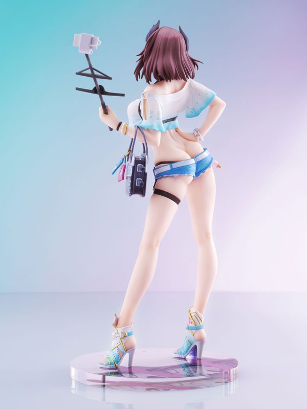Scaled Figure 1/7 Kirishima - Bravely Summer Ver. Azur Lane By Mimeyoi