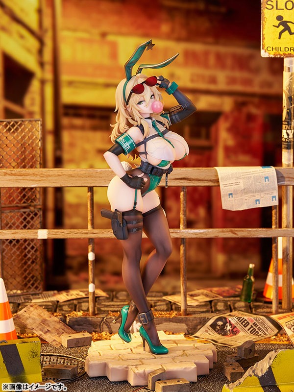 Scaled Figure 1/6 Bunny Cops_01 - Illustration by CheLA77 By Luminous Box