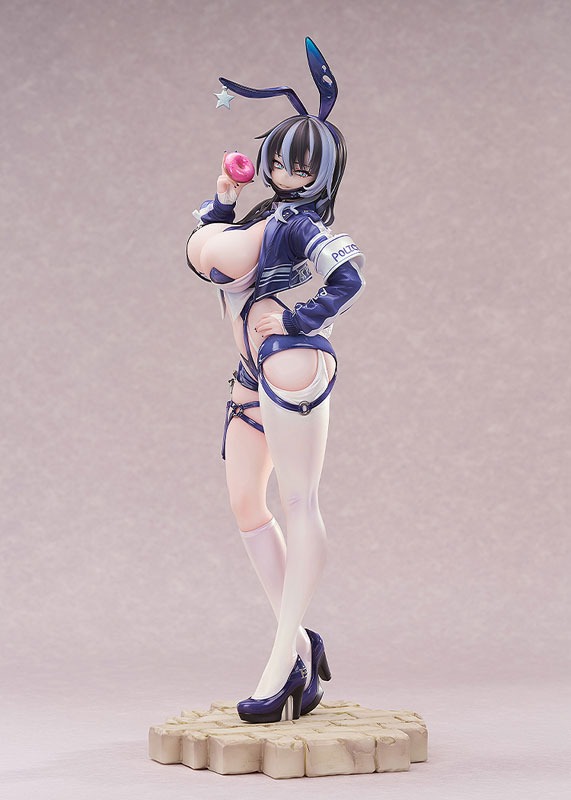 Scaled Figure 1/6 Bunny Cops_02 - Illustration by CheLA77 By Luminous Box