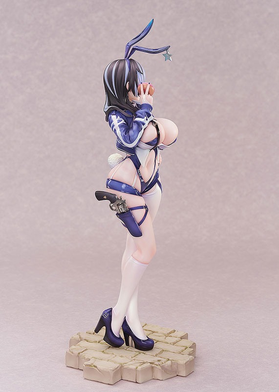 Scaled Figure 1/6 Bunny Cops_02 - Illustration by CheLA77 By Luminous Box