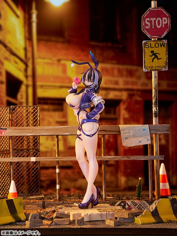 Scaled Figure 1/6 Bunny Cops_02 - Illustration by CheLA77 By Luminous Box