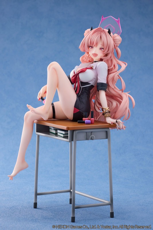 Scaled Figure 1/7 Yozakura Kirara - Memorial Lobby Ver. Blue Archive By NEONMAX