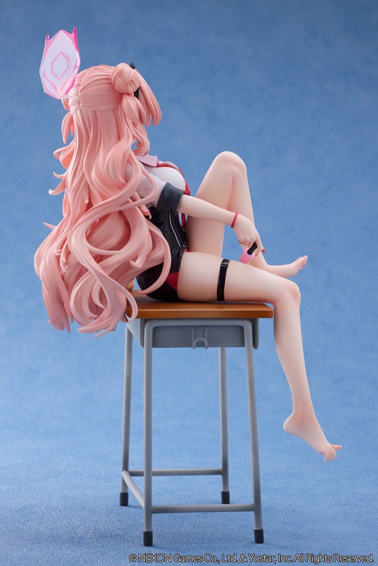Scaled Figure 1/7 Yozakura Kirara - Memorial Lobby Ver. Blue Archive By NEONMAX
