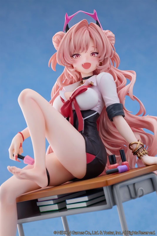 Scaled Figure 1/7 Yozakura Kirara - Memorial Lobby Ver. Blue Archive By NEONMAX