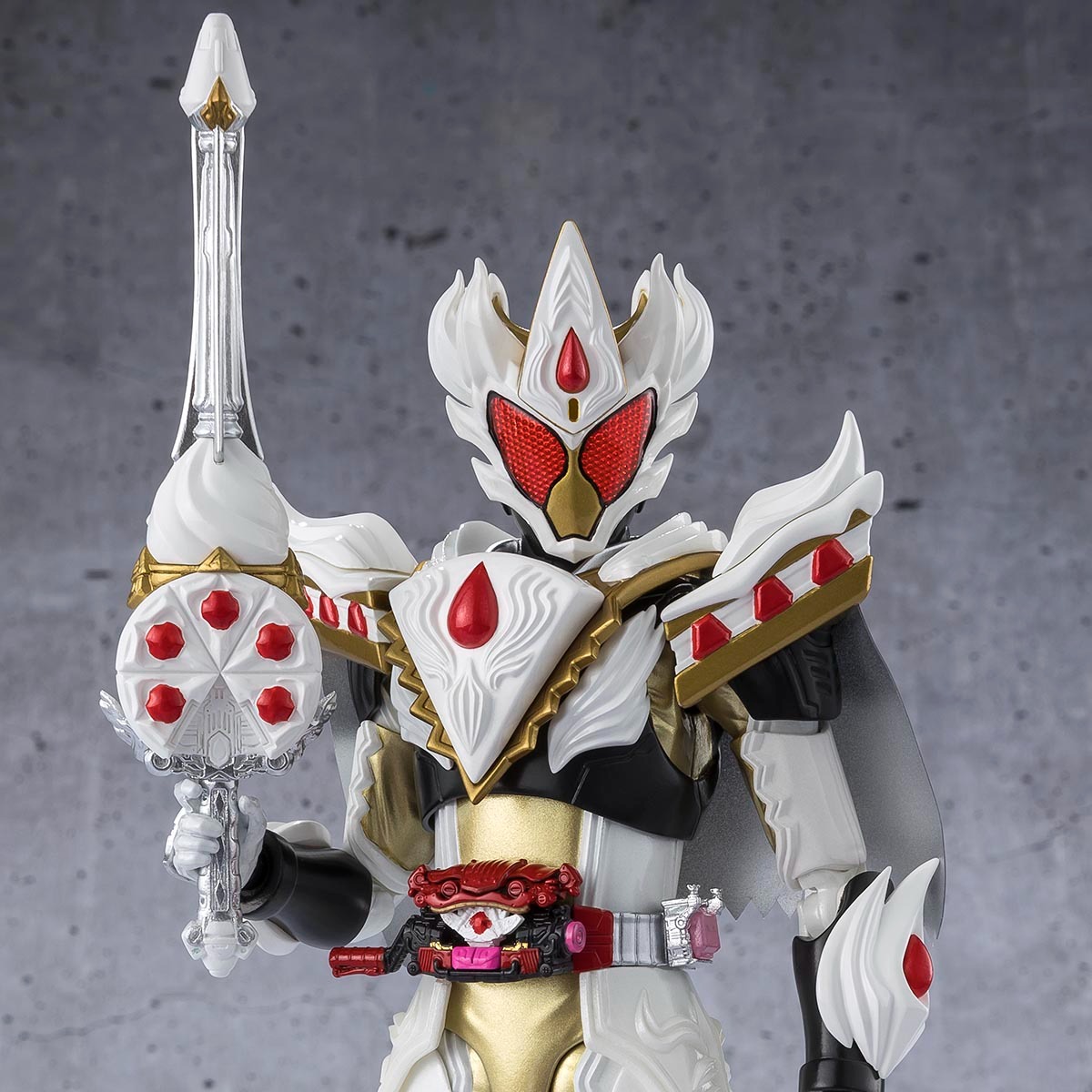 SHF S.H.Figuarts Kamen Rider Gavv - Caking Form By Premium Bandai