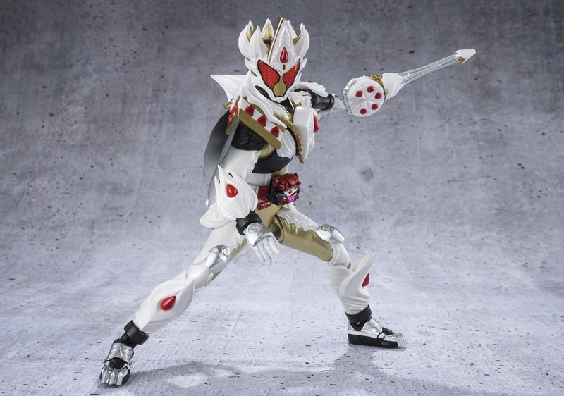 SHF S.H.Figuarts Kamen Rider Gavv - Caking Form By Premium Bandai