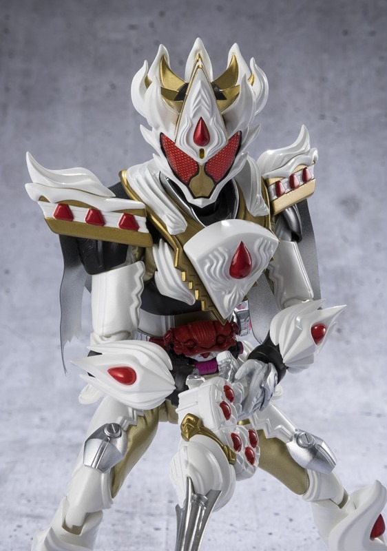 SHF S.H.Figuarts Kamen Rider Gavv - Caking Form By Premium Bandai