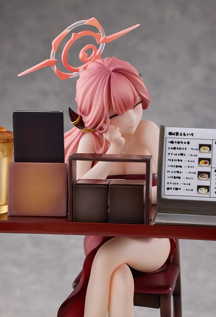 Scaled Figure 1/7 Rikuhachima Aru (Dress) - Memorial Lobby Ver. Blue Archive By Solarain