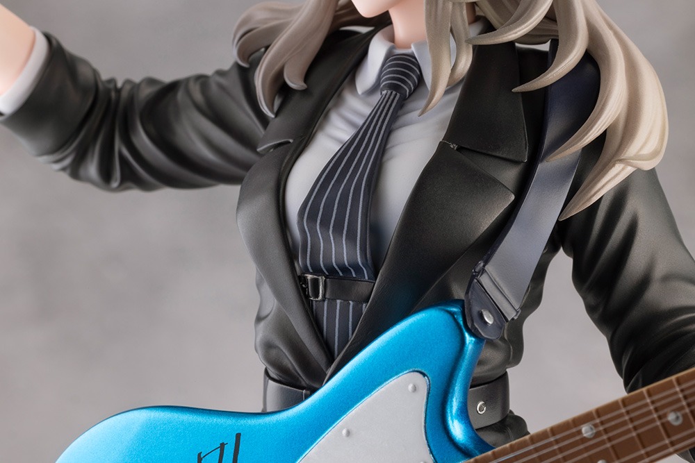 Scaled Figure 1/7 Kawaragi Momoka - Girls Band Cry By Kotobukiya