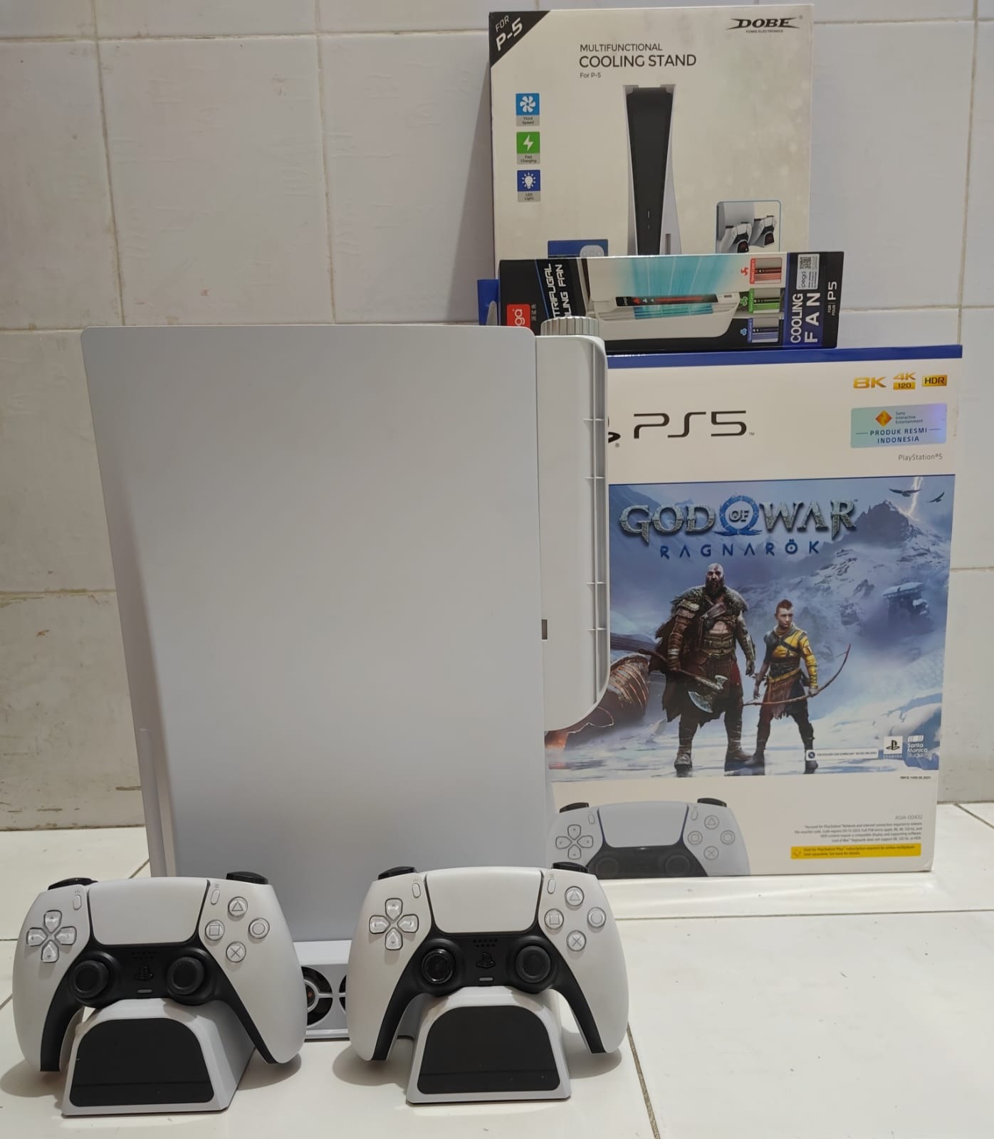 Ps5 Fat Disc Ver. / Sony Playstation 5 Fat 825GB Disc Ver. + 2 Stick Dualsense + Cooling Stand Dobe + Cooling Fan Dobe (all in kondisi bekas)