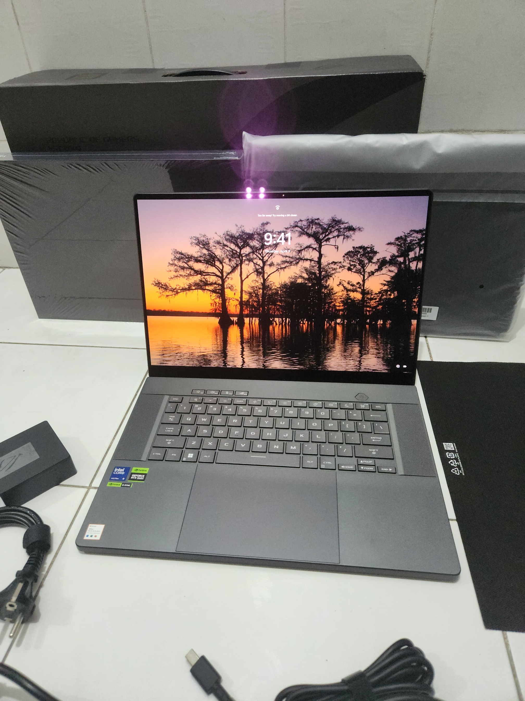 [READY STOCK ITEM] (Kondisi Bekas) ASUS ROG Zephyrus G16 GU605MV OLED NEBULA DISPLAY 16 Inch QHD 240Hz GeForce RTX 4060 - ULTRA 9 185H SSD 1TB RAM 32GB