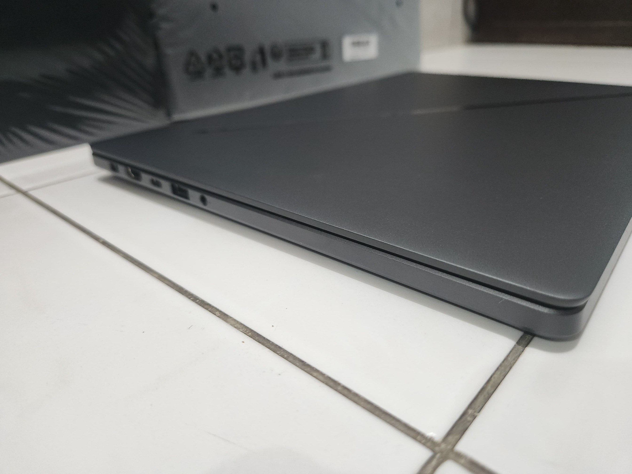 [READY STOCK ITEM] (Kondisi Bekas) ASUS ROG Zephyrus G16 GU605MV OLED NEBULA DISPLAY 16 Inch QHD 240Hz GeForce RTX 4060 - ULTRA 9 185H SSD 1TB RAM 32GB