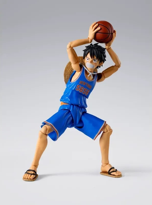 SHF S.H.Figuarts MONKEY.D.LUFFY CHICAGOBULLS ver. - ONE PIECE×NBA By Premium Bandai