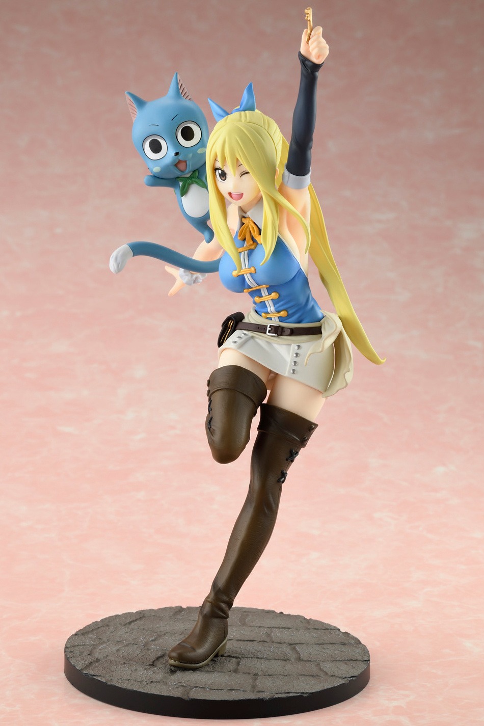 Scaled Figure 1/8 Lucy Heartfilia - Wink Ver. Fairy Tail By Bellfine