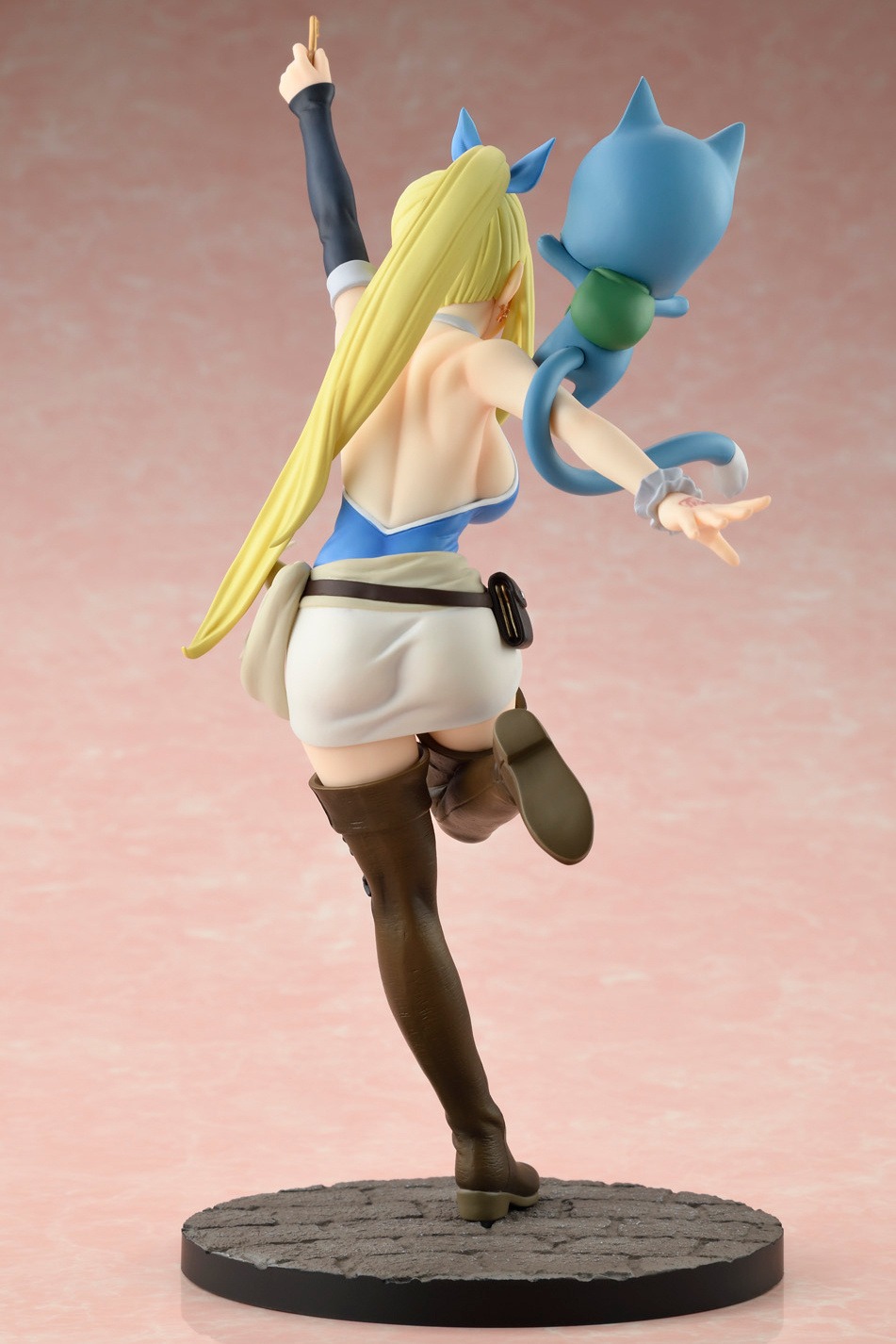 Scaled Figure 1/8 Lucy Heartfilia - Wink Ver. Fairy Tail By Bellfine