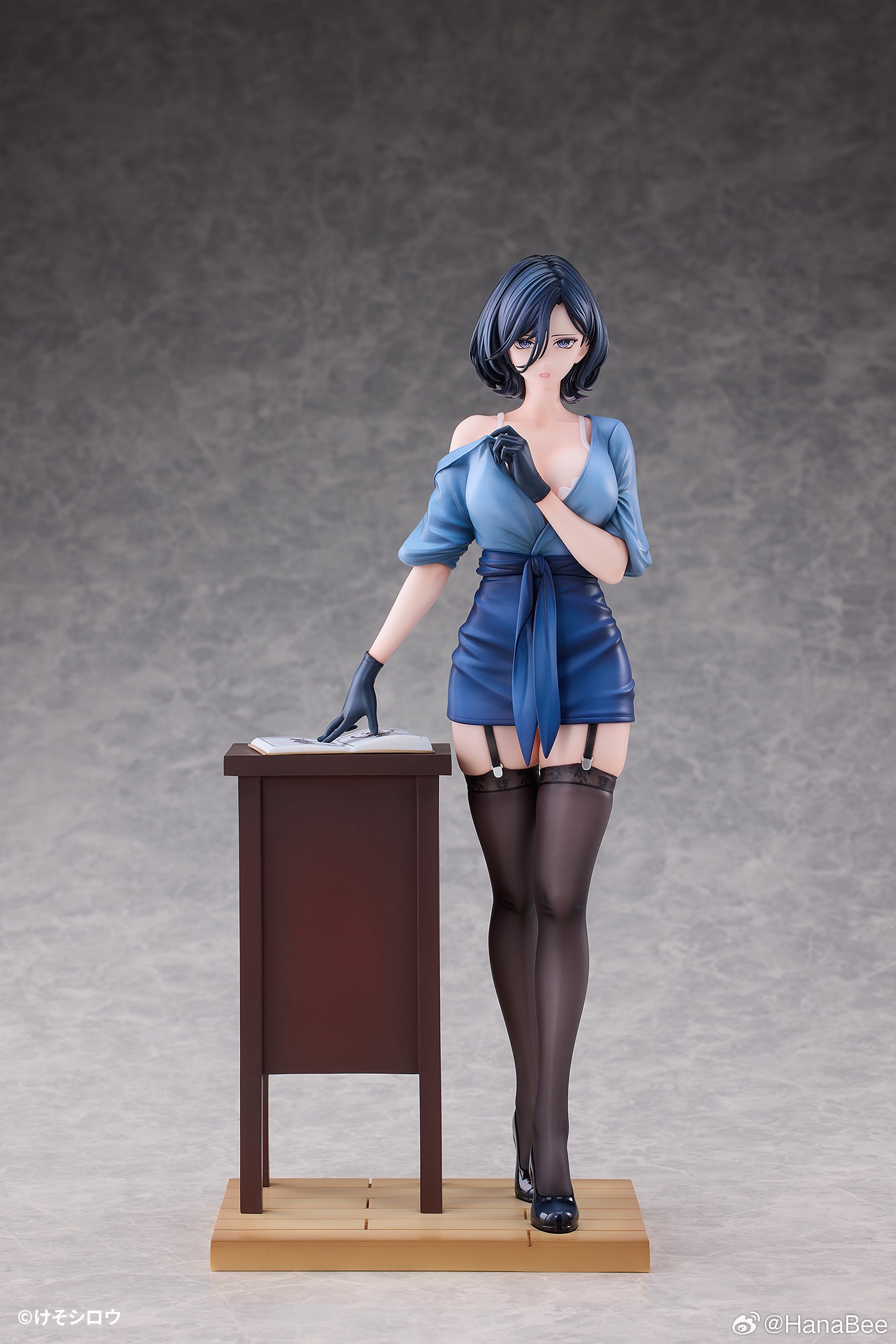 Scaled Figure 1/6 Rumi "Art Teacher Rumi, Who Suddenly takes off her clothes" - Illustration by Keso Shirou By HanaBee
