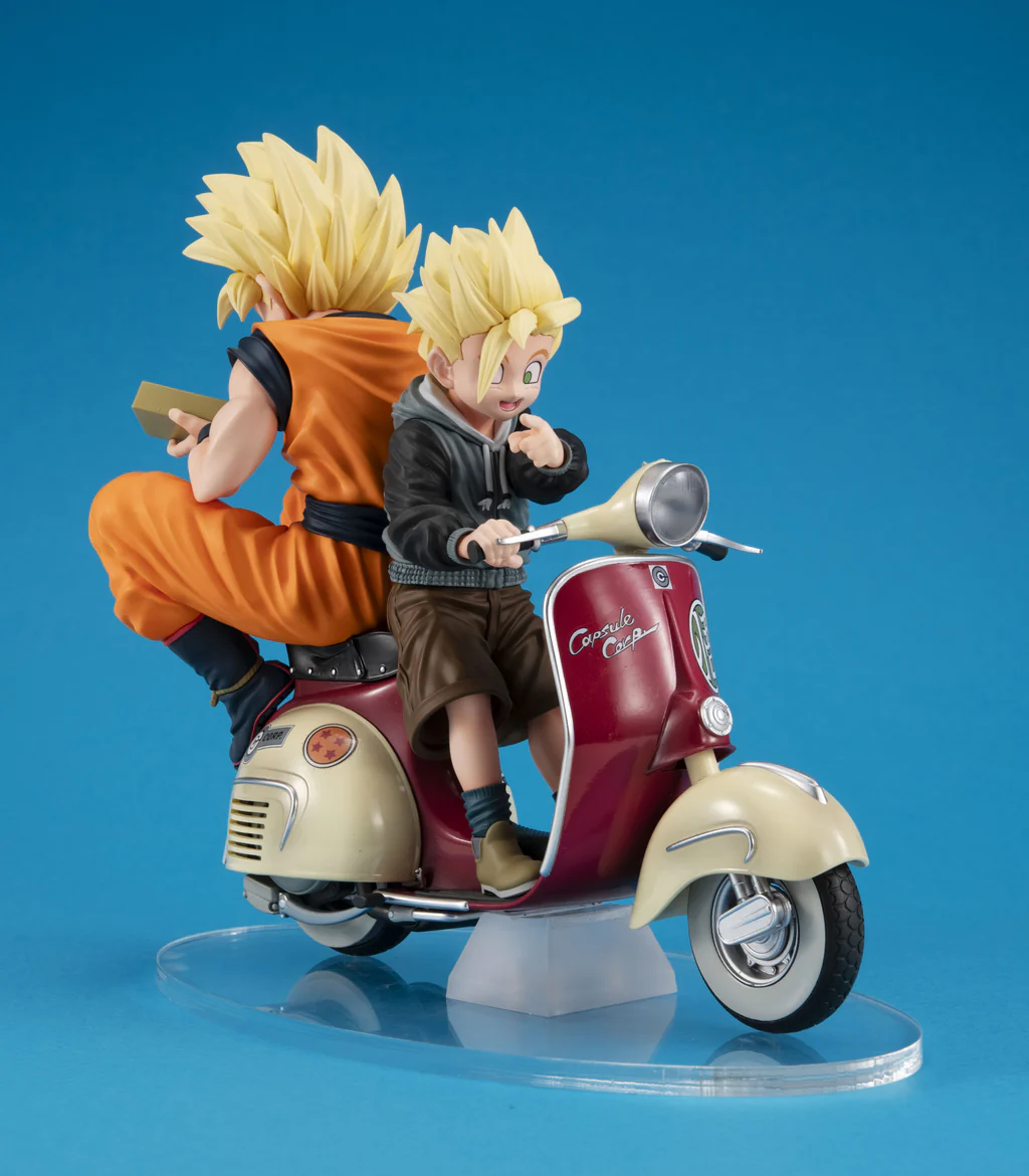 Desktop Real McCoy EX Super Saiyan Son Goku & Super Saiyan Son Gohan & Bike - Dragon Ball Z By MegaHouse