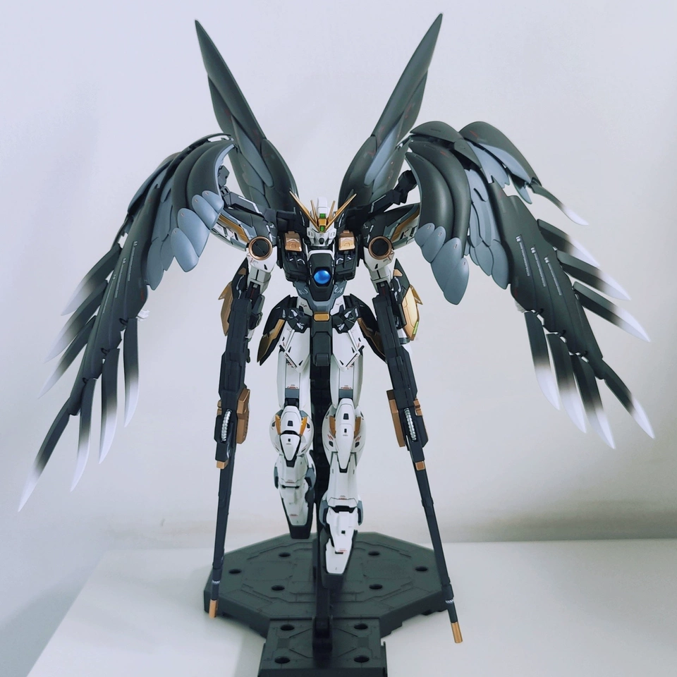 Color Changing Custom Black Swan Gundam UV fluorescent paint technology - MG Wing Zero ka ver. Bandai Model -  By Super Welfare Studio