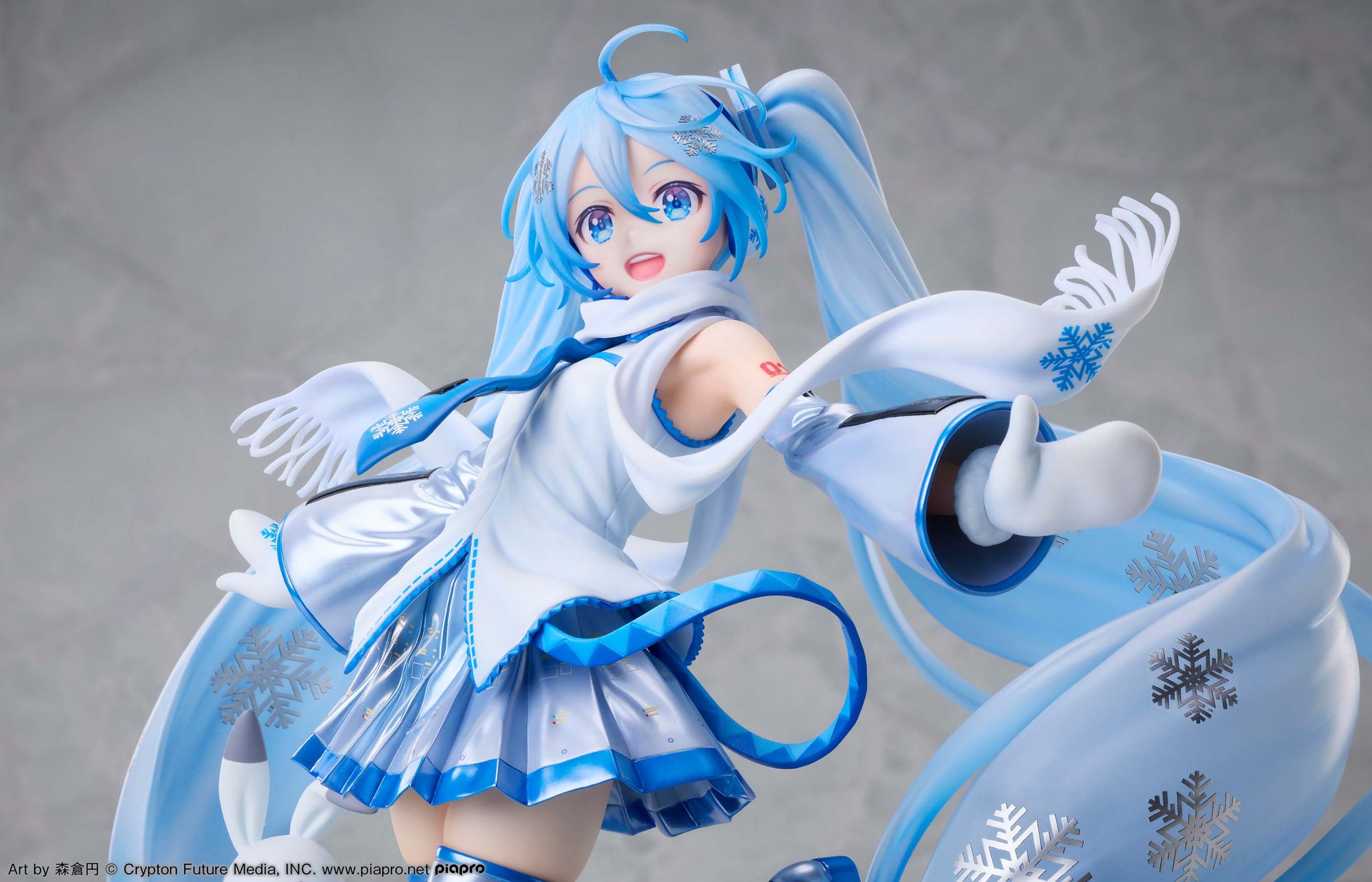 Scaled Figure 1/7 Snow Miku - Sky Town 10th Anniversary Ver. Vocaloid By Design COCO
