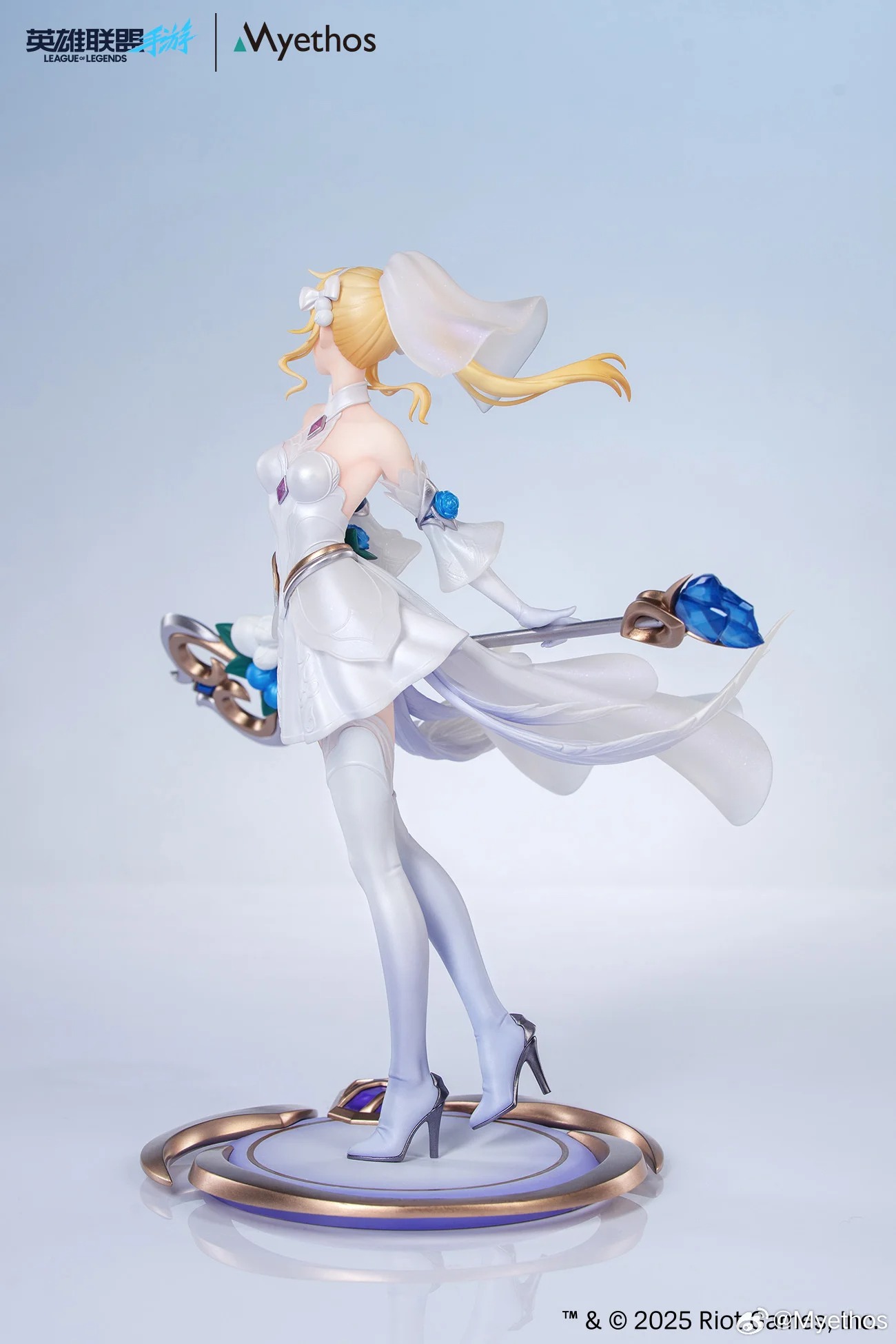 Gift+ Scaled Figure 1/8 Lux - Crystal Rose Ver. League of Legends : Wild Rift By Myethos