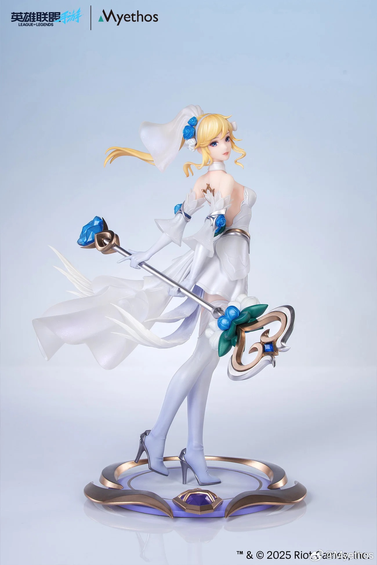 Gift+ Scaled Figure 1/8 Lux - Crystal Rose Ver. League of Legends : Wild Rift By Myethos