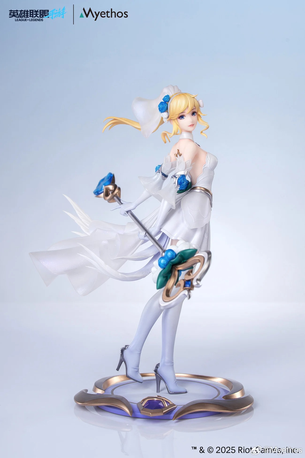 Gift+ Scaled Figure 1/8 Lux - Crystal Rose Ver. League of Legends : Wild Rift By Myethos