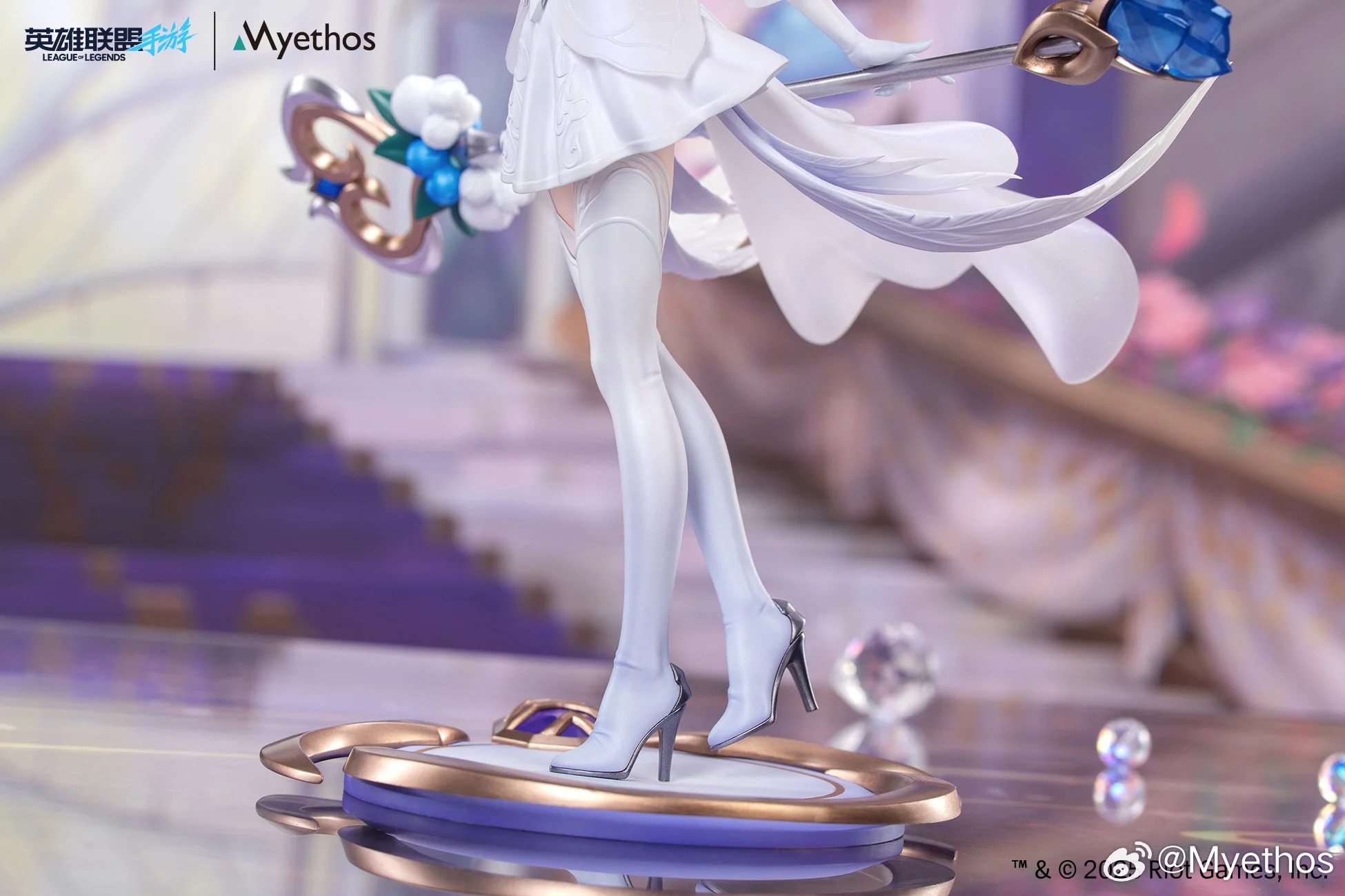 Gift+ Scaled Figure 1/8 Lux - Crystal Rose Ver. League of Legends : Wild Rift By Myethos