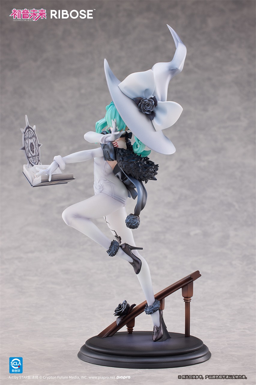 Scaled Figure 1/8 RISE UP Hatsune Miku - Fantasia Witch Ver. Vocaloid By RIBOSE