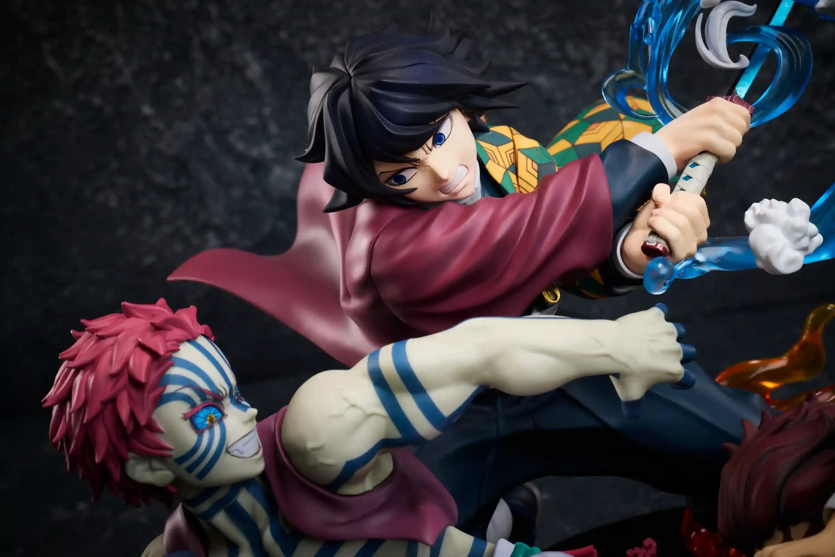 Non Scaled Figure Kamado Tanjiro & Tomioka Giyu vs Akaza - Kimetsu no Yaiba By ANIPLEX