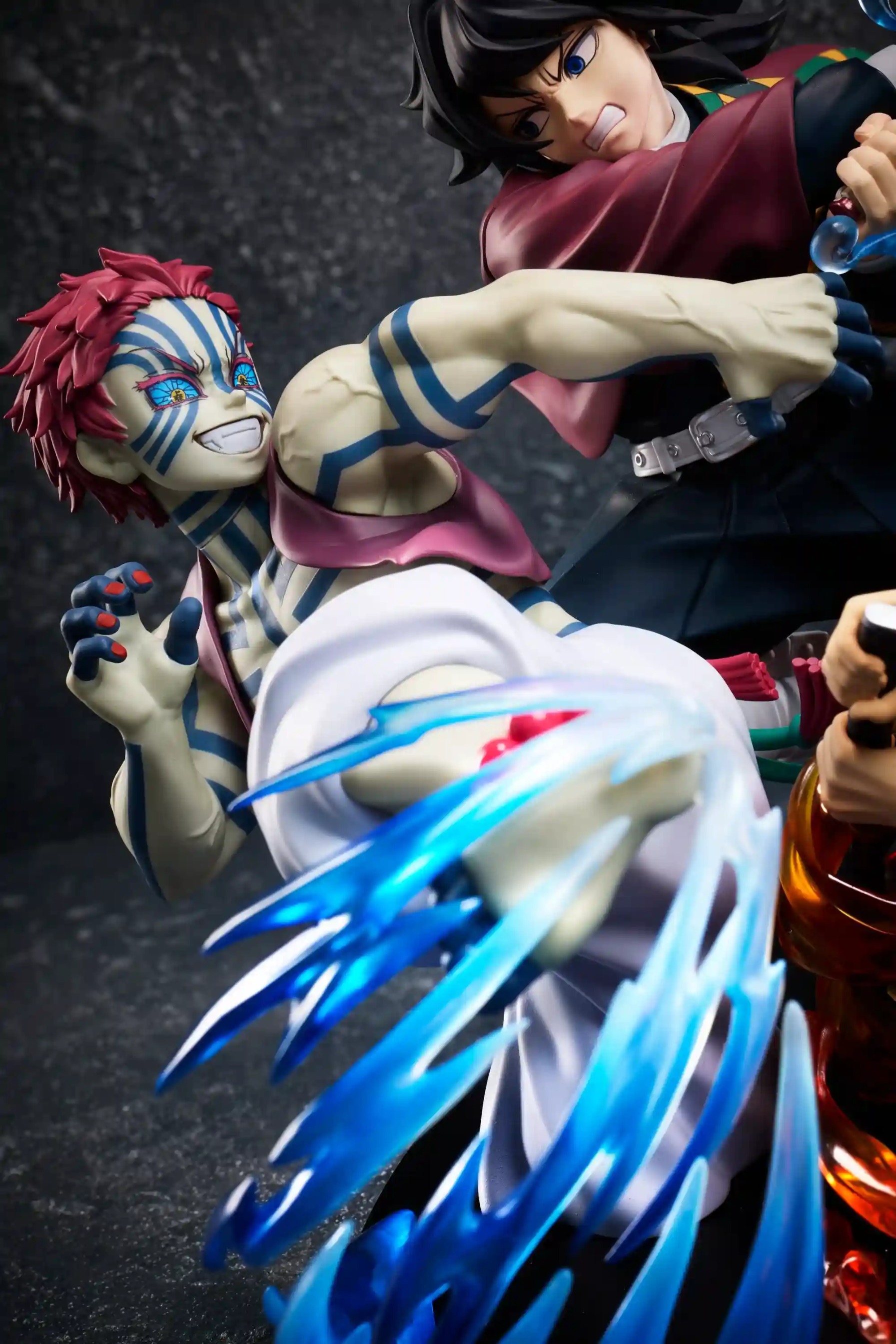 Non Scaled Figure Kamado Tanjiro & Tomioka Giyu vs Akaza - Kimetsu no Yaiba By ANIPLEX